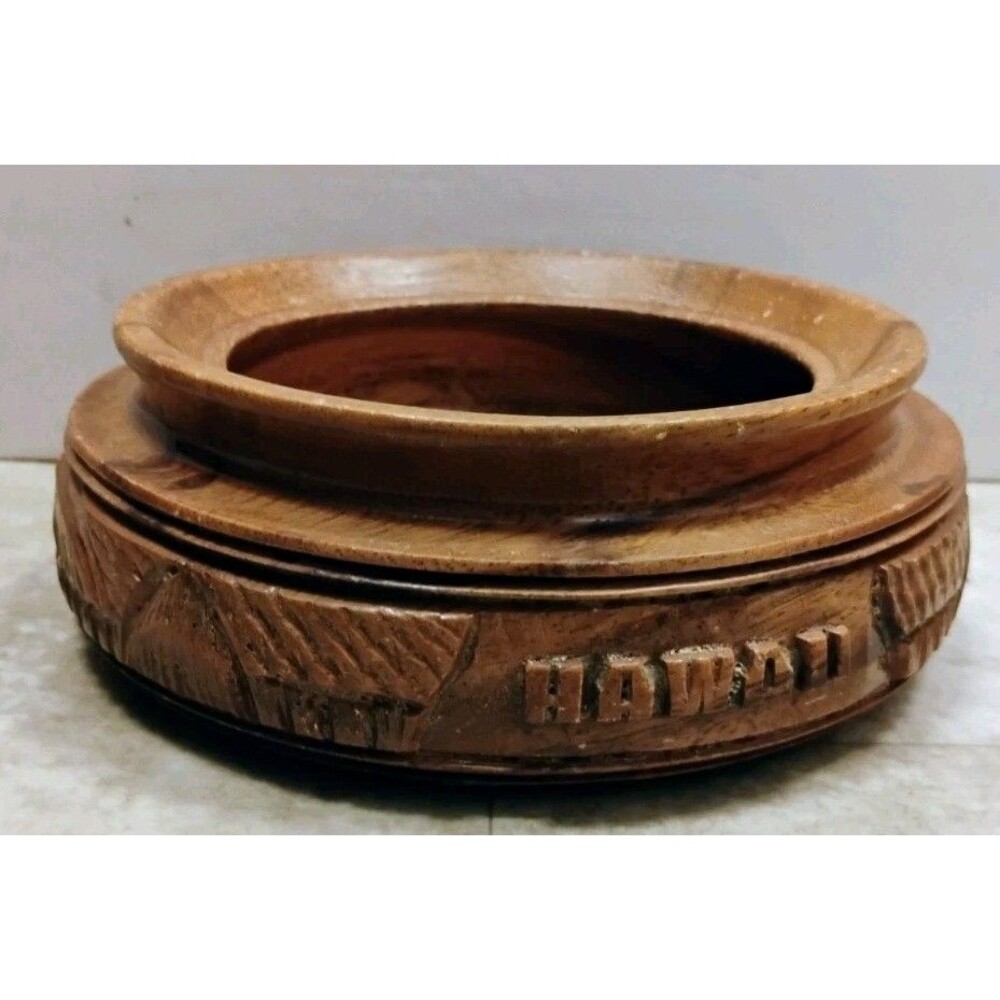 Vintage Monkey Pod Wood Hawaii Trinket Bowl Hand Carved Tiki Souvenir Foil Label